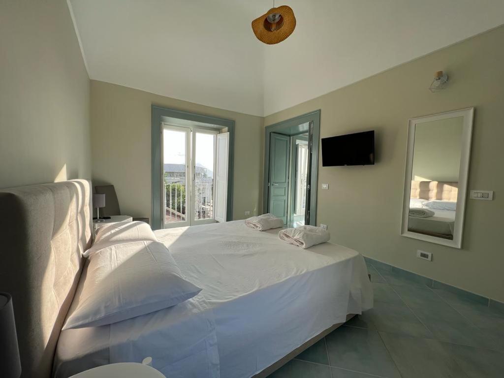 Palazzo Palumbo Hotel Procida Exterior photo