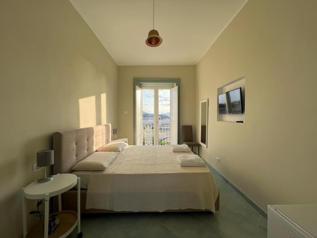 Palazzo Palumbo Hotel Procida Exterior photo