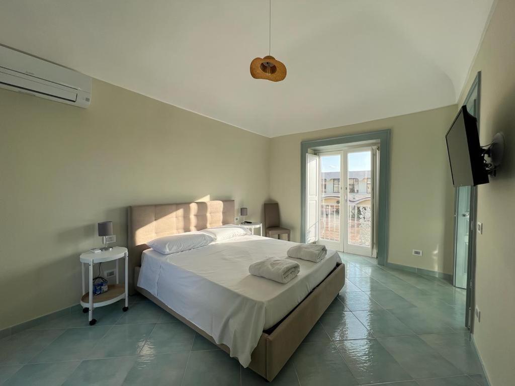 Palazzo Palumbo Hotel Procida Exterior photo