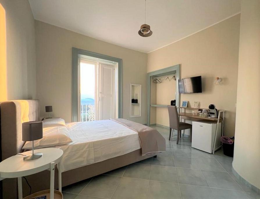 Palazzo Palumbo Hotel Procida Exterior photo