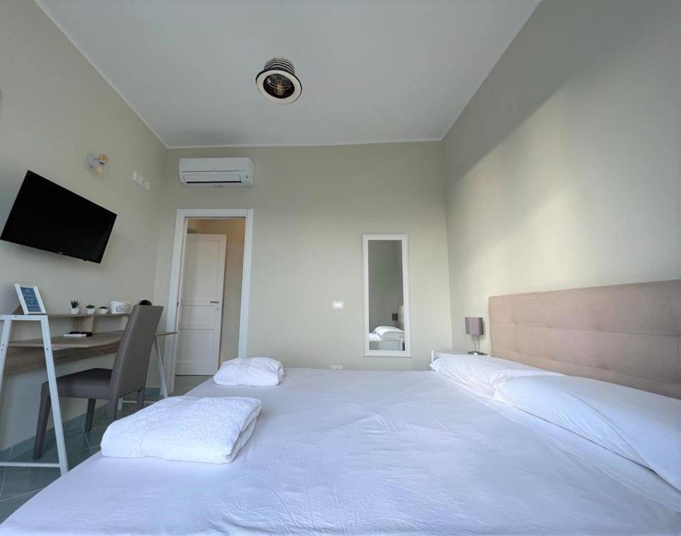 Palazzo Palumbo Hotel Procida Exterior photo