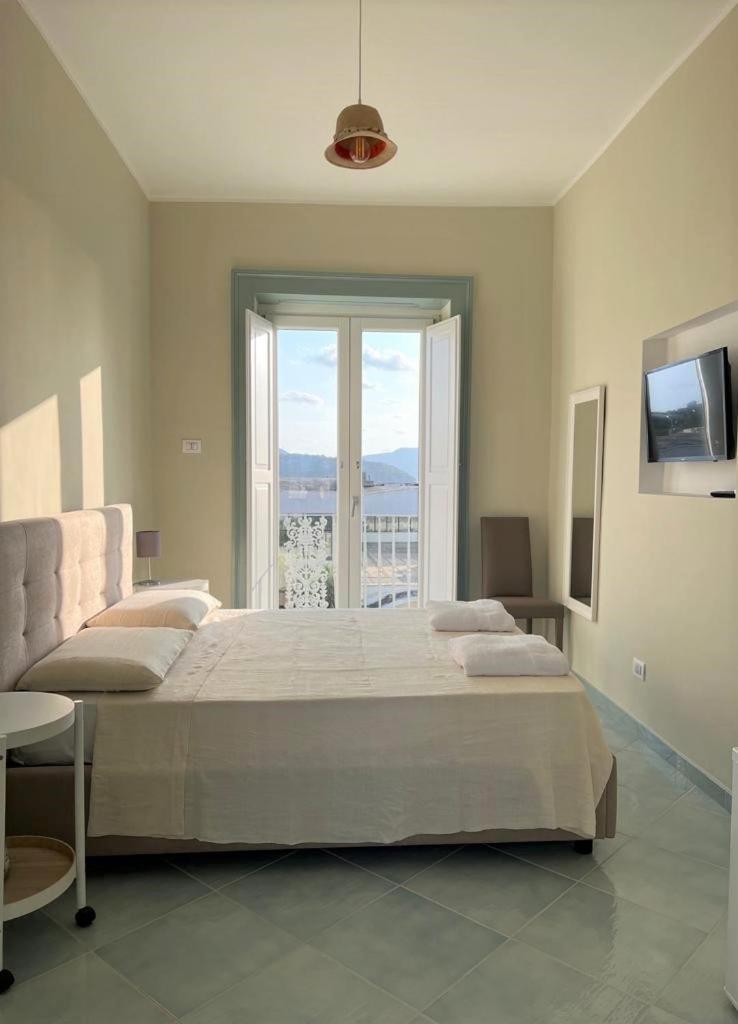 Palazzo Palumbo Hotel Procida Exterior photo