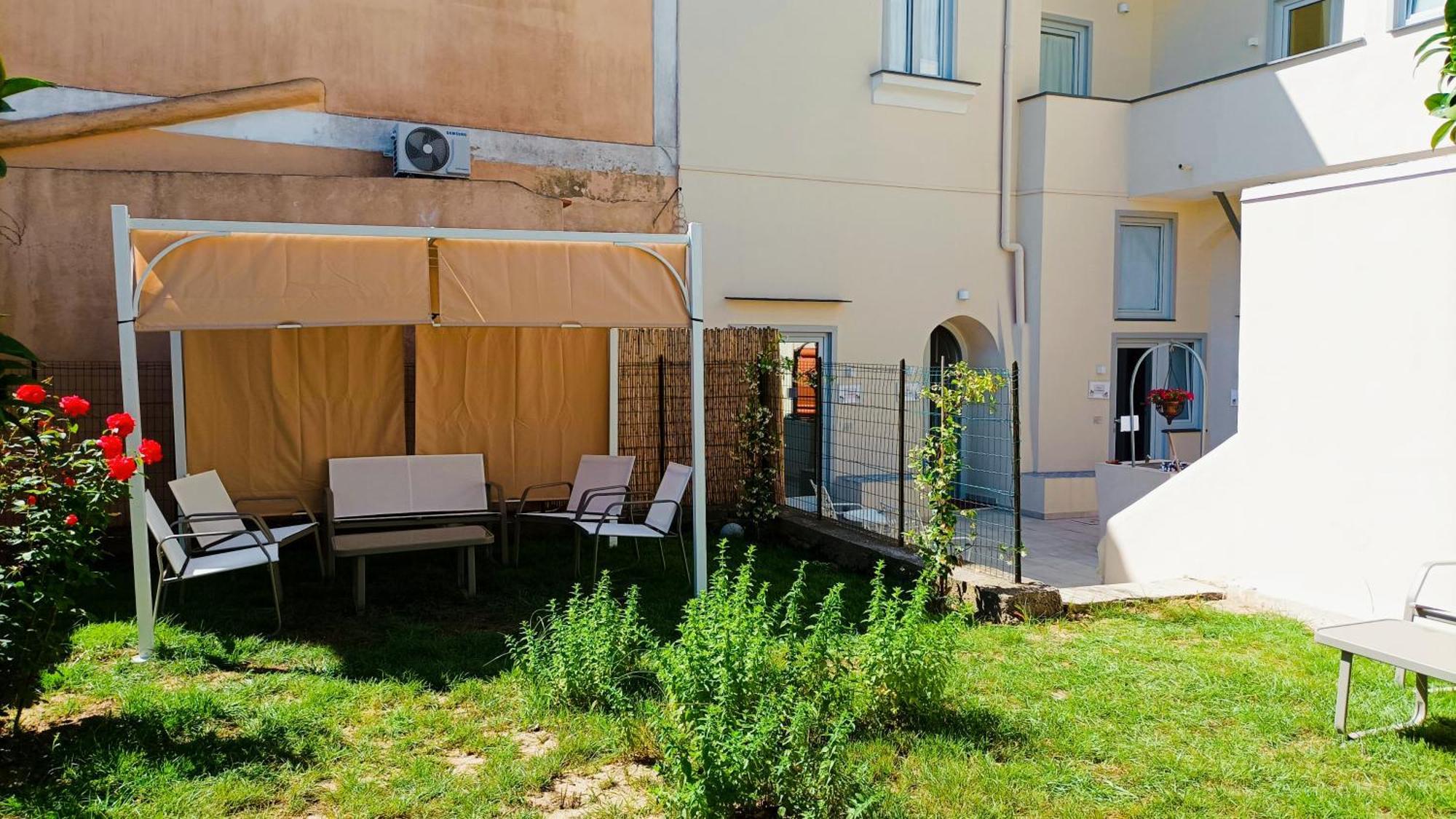 Palazzo Palumbo Hotel Procida Exterior photo